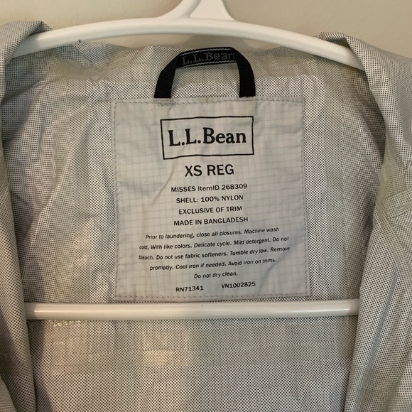LL Bean Raincoat Gray - Picture 3 of 4